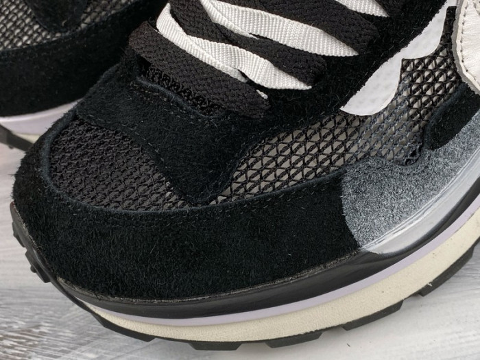 Sacai X Nike LDV Waffle 