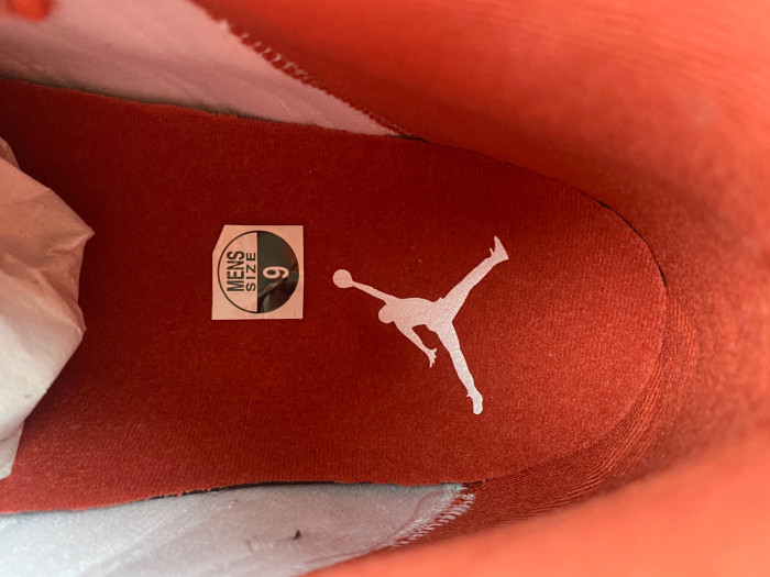 Air Jordan 13 “Dune Red” DJ5982-601