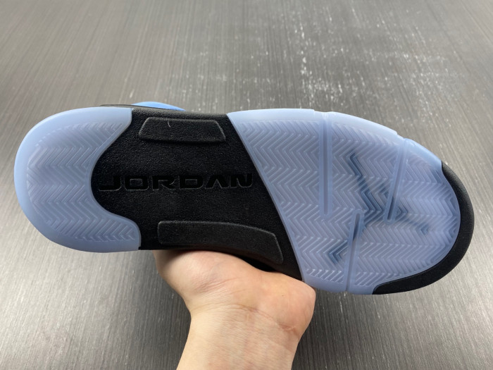 Air Jordan 5 “UNC” DV1310-401