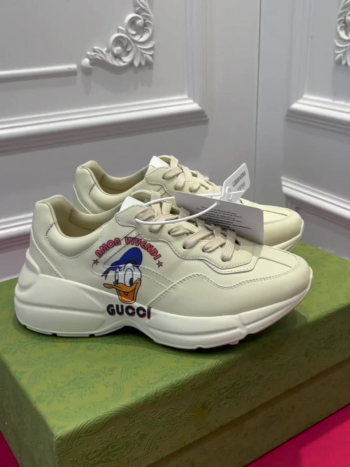 G*u*i rhyton sneaker