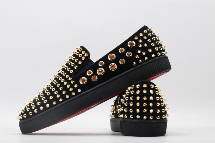CLBSNEAKER