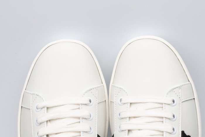 G*u*i low-top sneaker