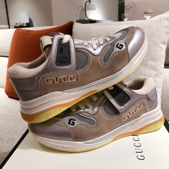 G*u*i mid sneaker