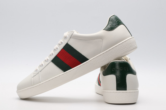 G*u*i low-top sneaker