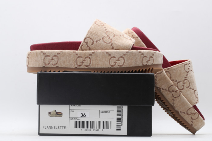 G*u*i slippers