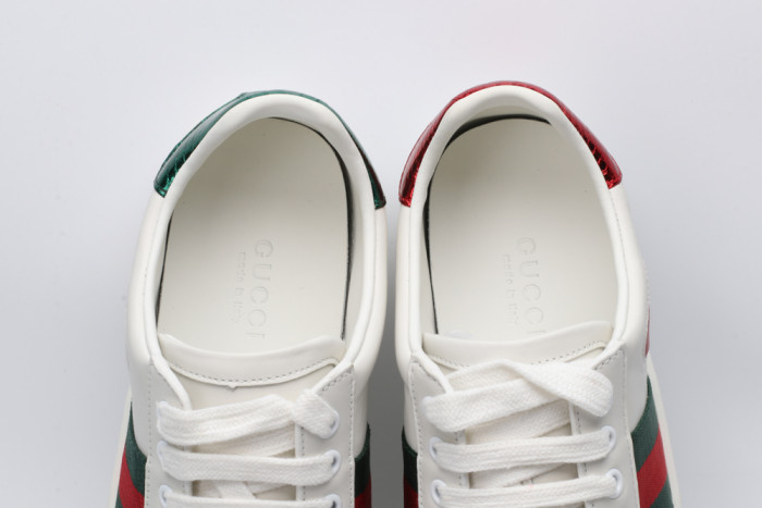 G*u*i low-top sneaker