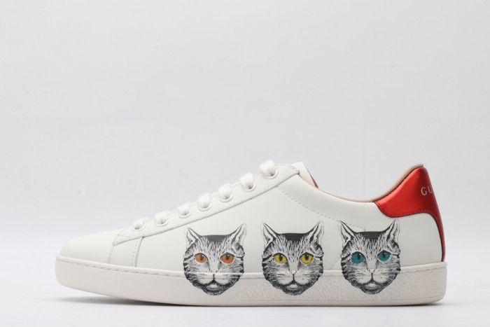 G*u*i low-top sneaker