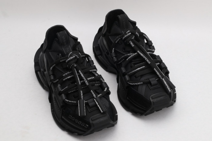 DG SNEAKER