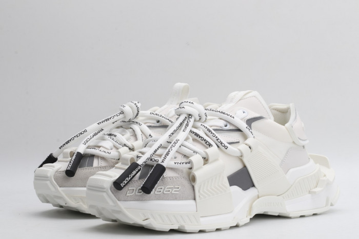 DG SNEAKER