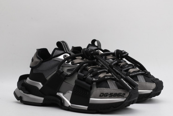 DG SNEAKER