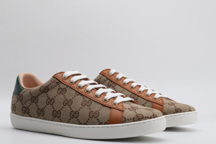 G*u*i low-top sneaker