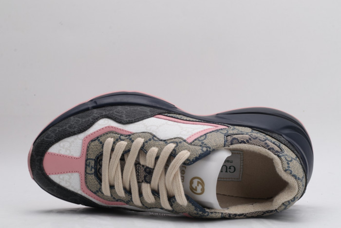 G*u*i sneaker