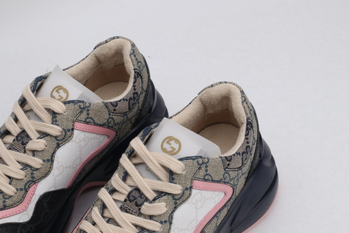 G*u*i sneaker