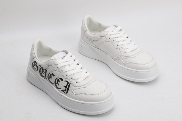 G*u*i low-top sneaker