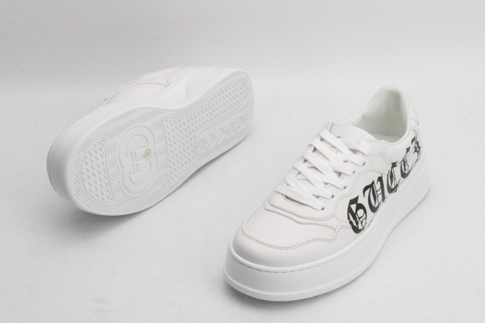 G*u*i low-top sneaker