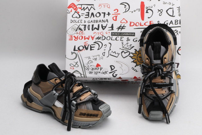 DG SNEAKER
