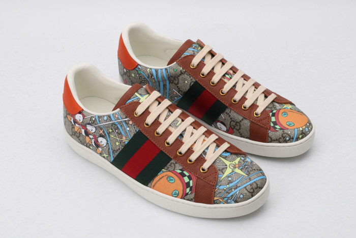 G*u*i low-top sneaker