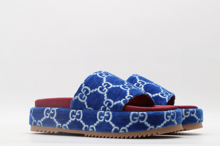 G*u*i slippers