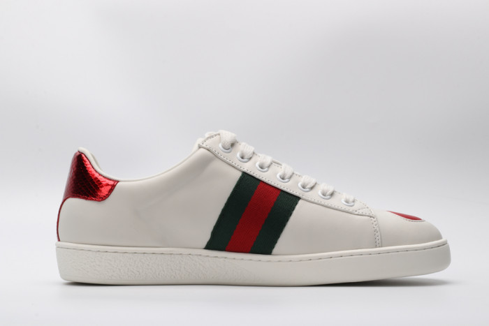 G*u*i low-top sneaker