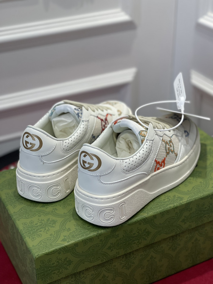 G*u*i low-top sneaker
