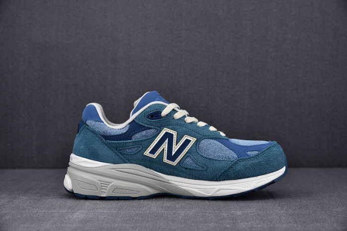 New Balance 990v3 Levi
