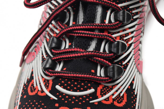 G*u*i run sneakers black red