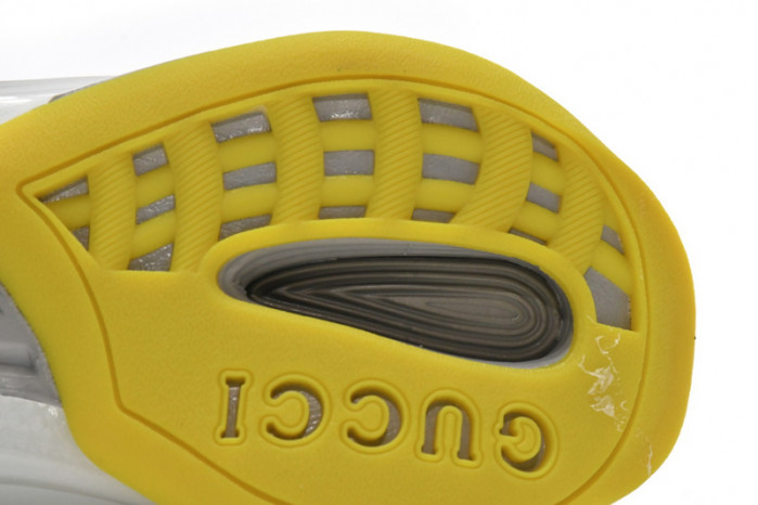 G*u*i run sneakers black yellow