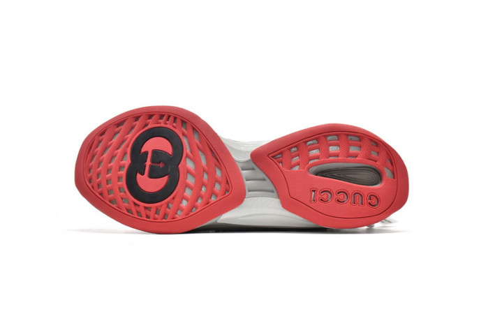 G*u*i run sneakers grey red