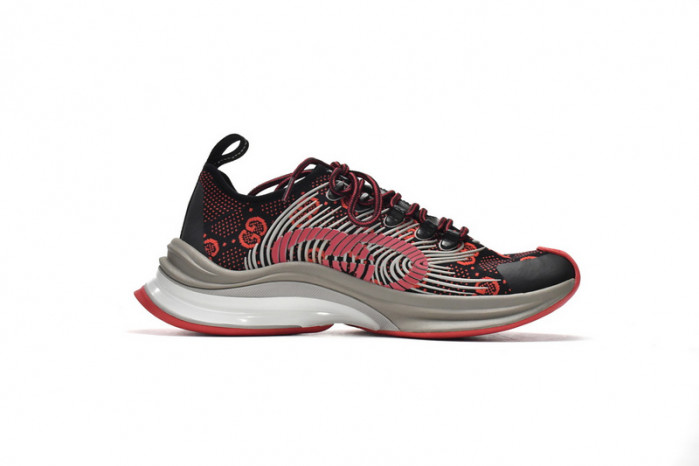 G*u*i run sneakers black red