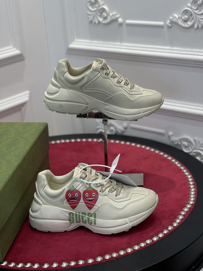 G*u*i rhyton sneaker