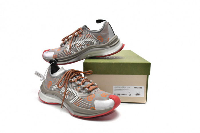 G*u*i run sneakers grey red