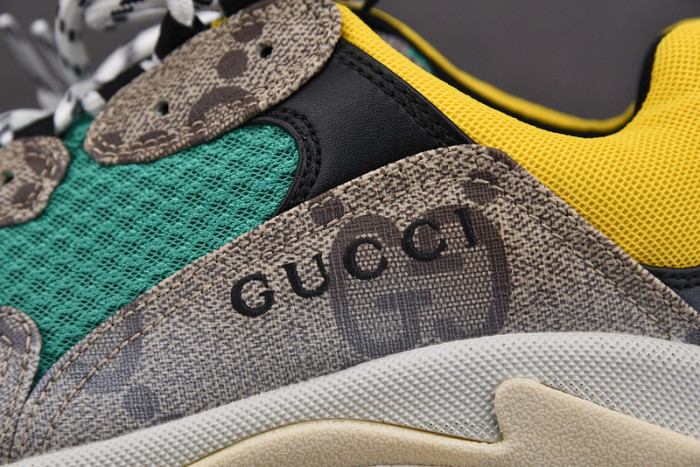 G*u*i*blcg triple s sneaker 681067 umo20 9766