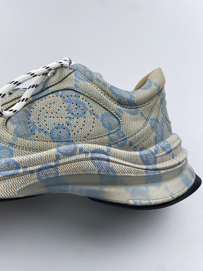 G*u*i1 run sneaker