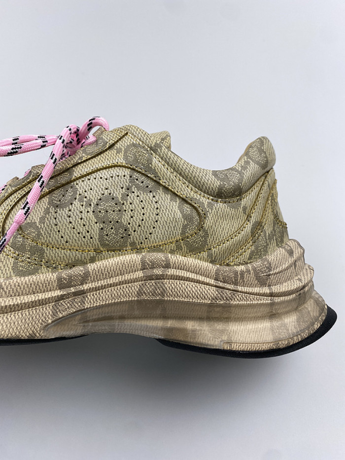 G*u*i1 run sneaker