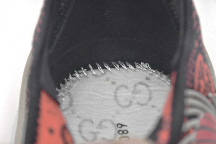 G*u*i run sneakers black red