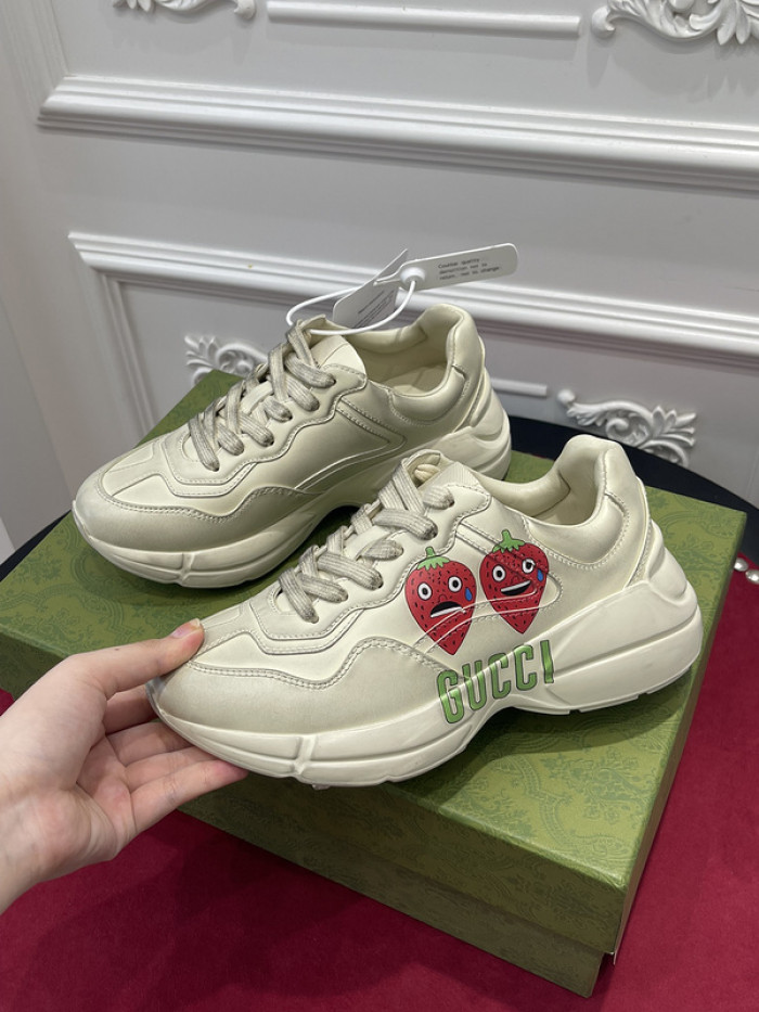 G*u*i rhyton sneaker