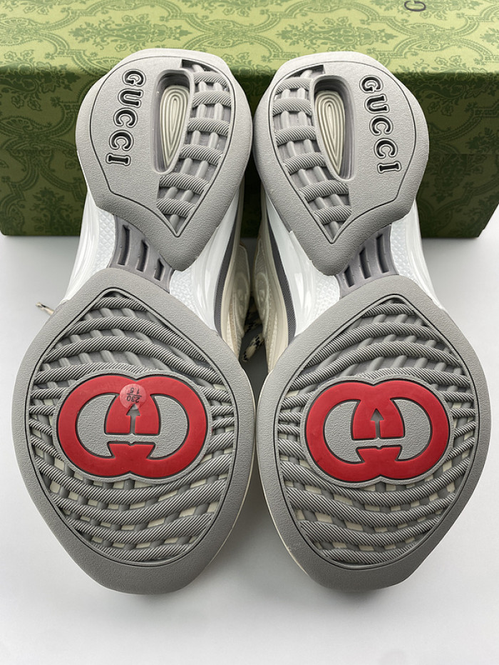 G*u*i1 run sneaker