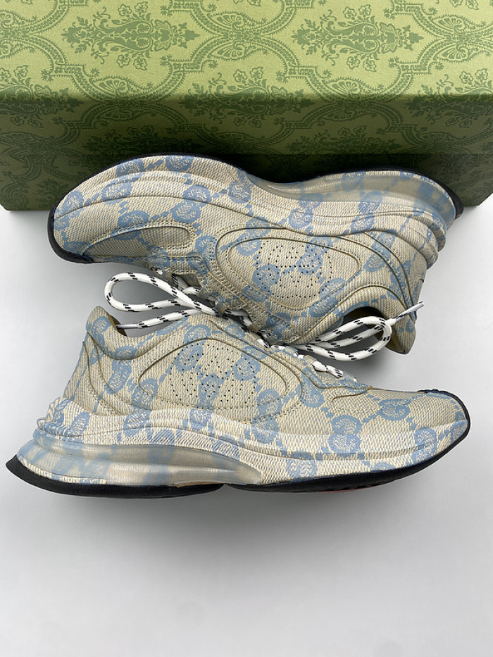 G*u*i1 run sneaker