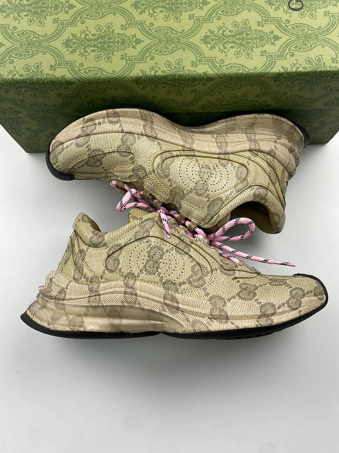 G*u*i1 run sneaker
