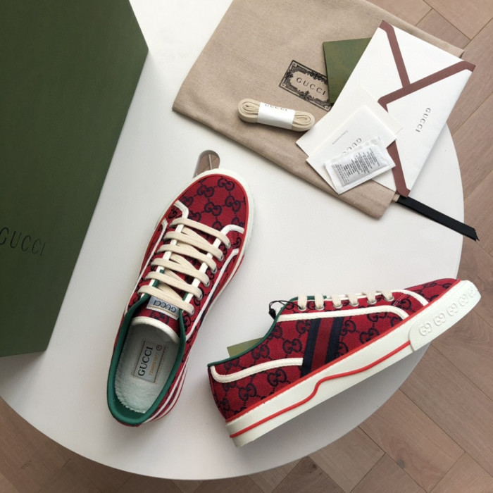 G*u*i tennis 1977 sneaker