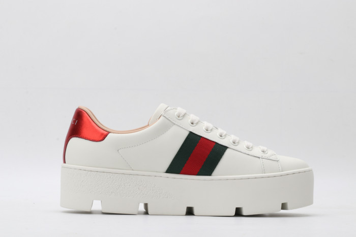 G*u*i low-top sneaker