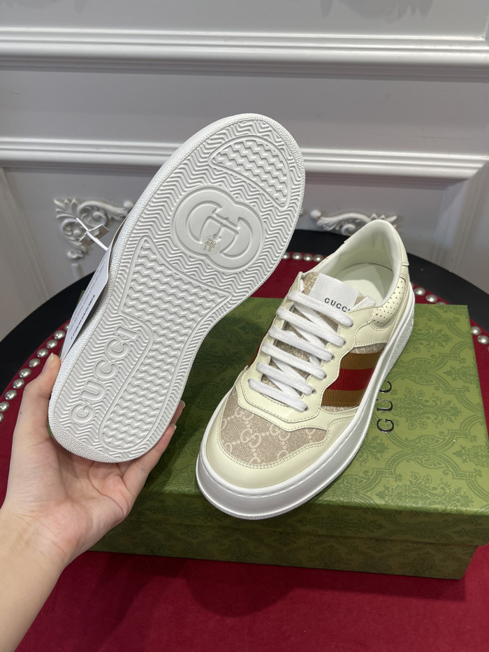 G*u*i low-top sneaker