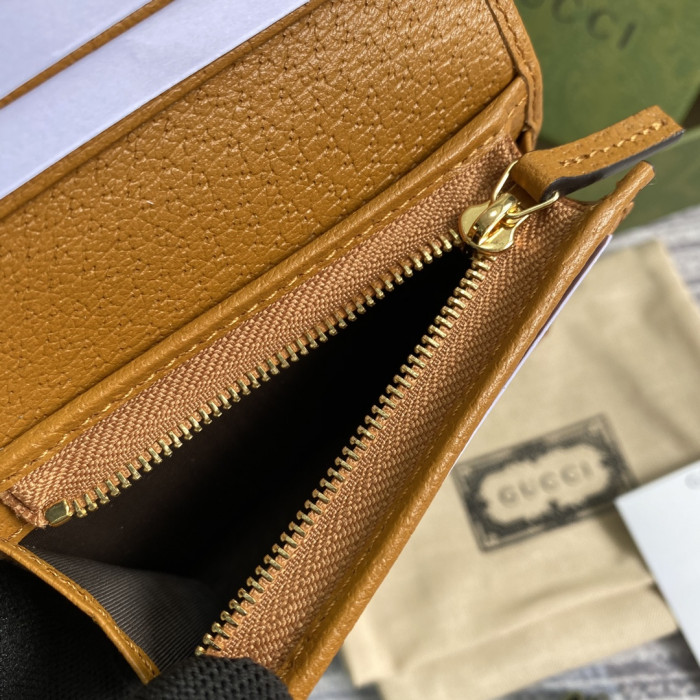 G*u*i wallet 11*8.5*3cm