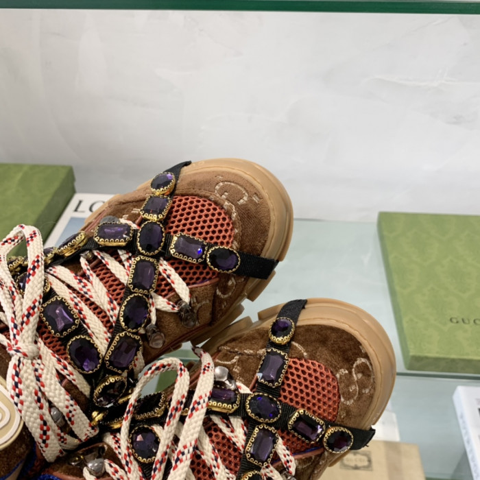 G*u*i sneaker
