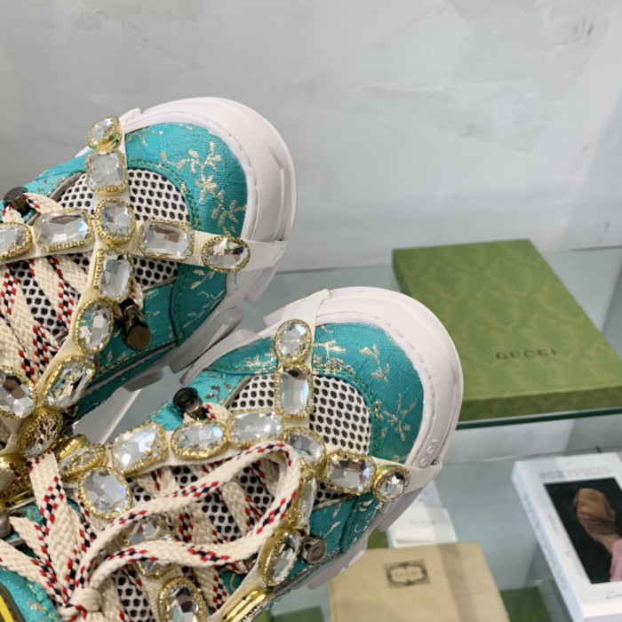 G*u*i sneaker