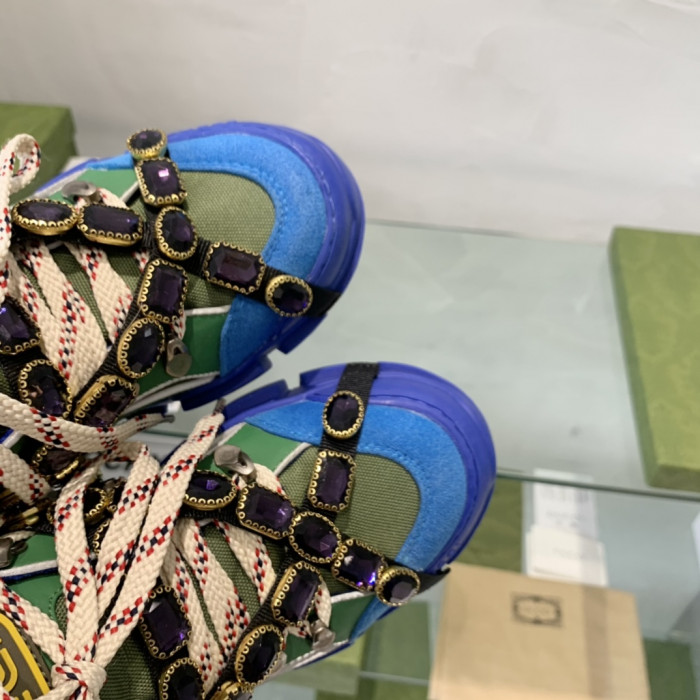 G*u*i sneaker