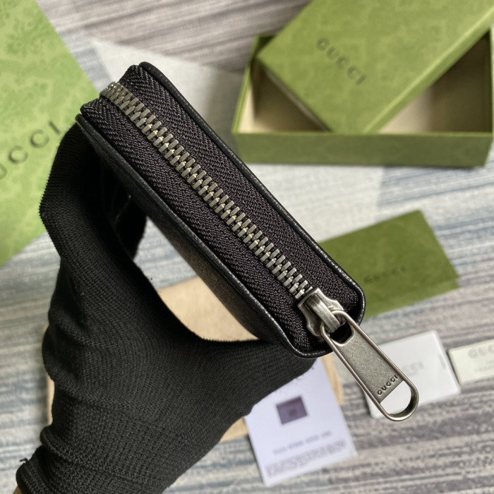 G*u*i wallet 19*10.5*2 cm