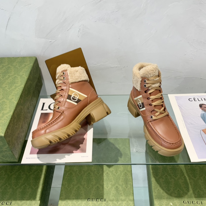 G*u*i boots