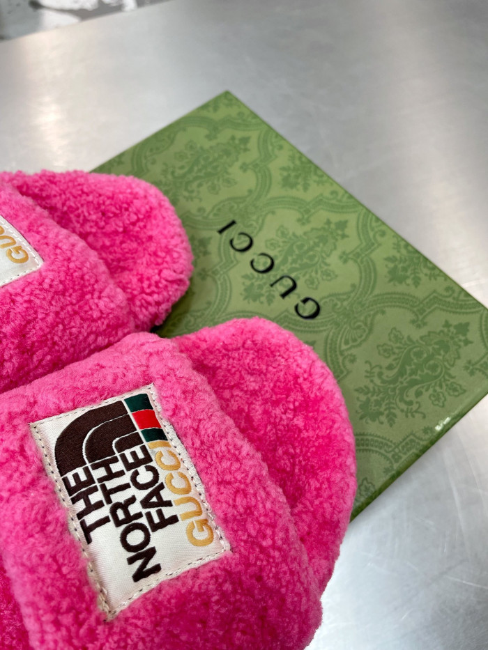 G*u*i slippers