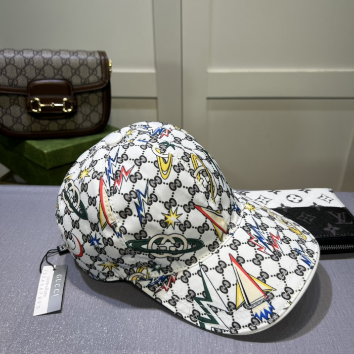 G*u*i baseball cap